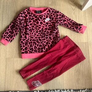 Nike Toddler Girls Set 18 Months